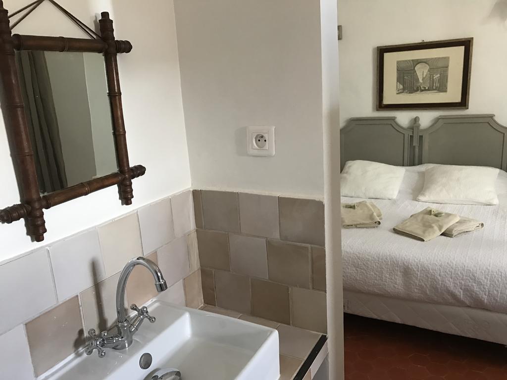 Hotel Particulier Des Lumieres Мустие Сен Мари Екстериор снимка