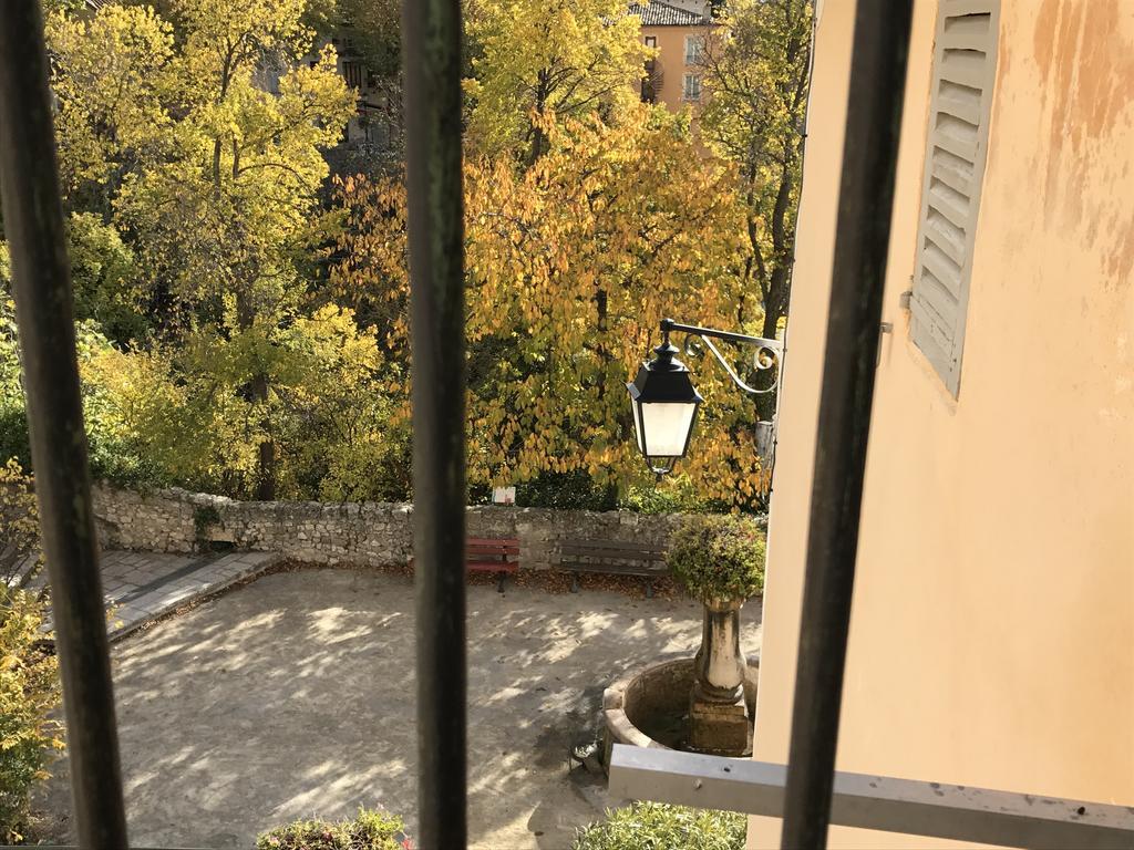 Hotel Particulier Des Lumieres Мустие Сен Мари Екстериор снимка